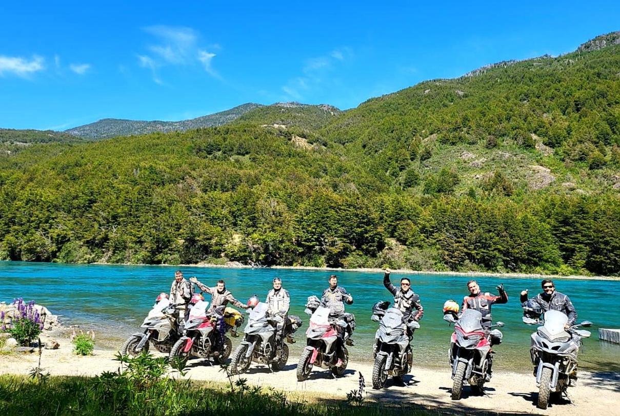 Cabanas Rapidos Del Rio Baker Puerto Bertrand 外观 照片