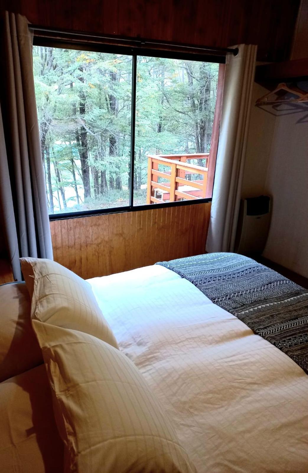 Cabanas Rapidos Del Rio Baker Puerto Bertrand 外观 照片